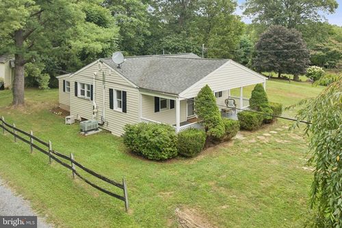 148 Cedar Hill Ln, CLEAR BROOK, VA, 22624-1668 | Card Image