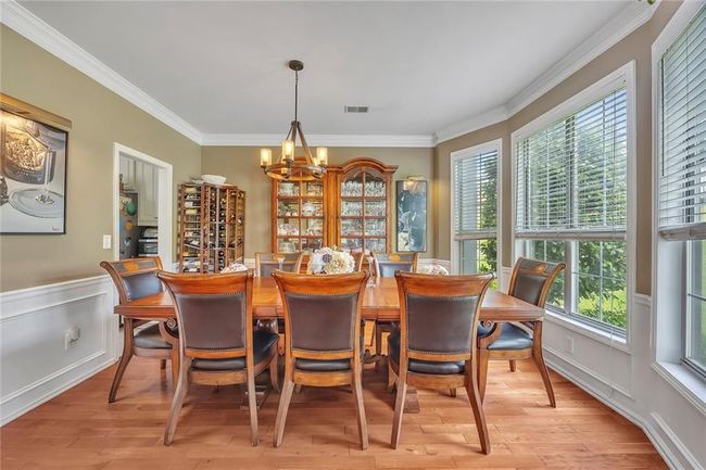 225 Ruby Forest Pkwy, House other with 4 bedrooms, 3 bathrooms and 5 parking in Suwanee GA | Image 9
