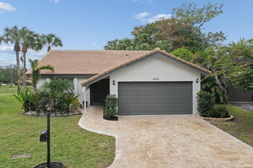 1410 Riverwood Ln, Coral Springs, FL, 33071-6037 | Card Image