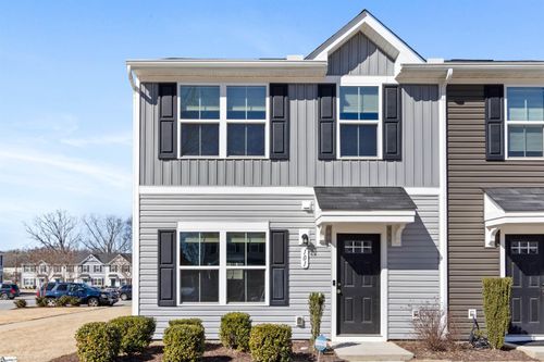 101 Fernside Ct, Greenville, SC, 29617-2782 | Card Image