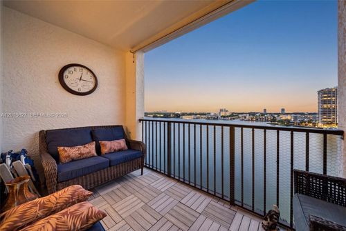 2905-17150 N Bay Rd, Sunny Isles Beach, FL, 33160-3413 | Card Image