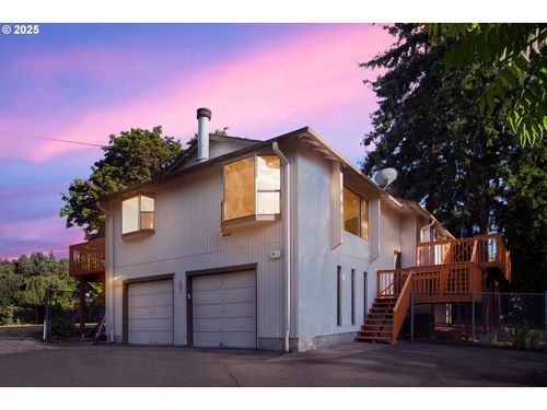 9402 Se Tenino Ct, Portland, OR, 97266-6149 | Card Image