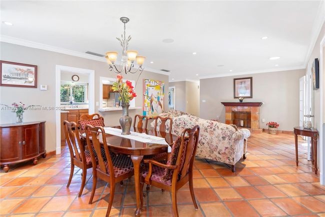 300 187 Th St, House other with 3 bedrooms, 2 bathrooms and null parking in Sunny Isles Beach FL | Image 11