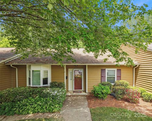 8322 Summerglen Cir, Charlotte, NC, 28227-0307 | Card Image
