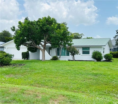 4937 Royal Palm Dr, ESTERO, FL, 33928-2509 | Card Image