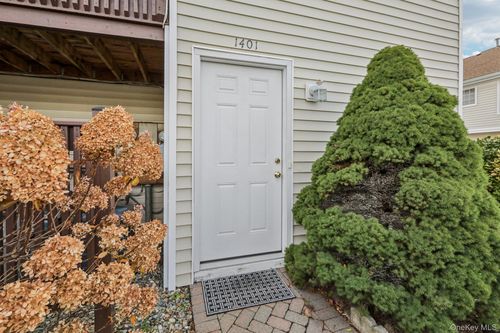 1401 Whispering Hls, Chester, NY, 10918-1527 | Card Image