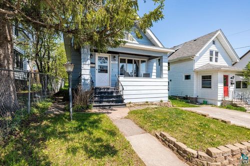 922 N 12th Ave E, Duluth, MN, 55805-1613 | Card Image