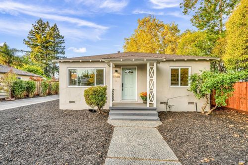1740 E St, Napa, CA, 94559-1038 | Card Image