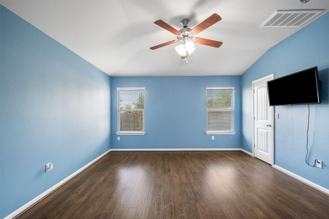 131 Kingfisher Ln, House other with 4 bedrooms, 3 bathrooms and null parking in Kyle TX | Image 14