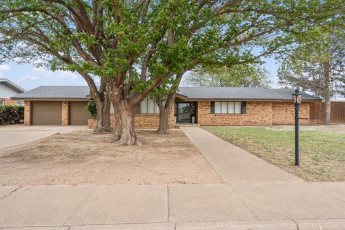 1304 Avenue J, Ralls, TX, 79357-3629 | Card Image