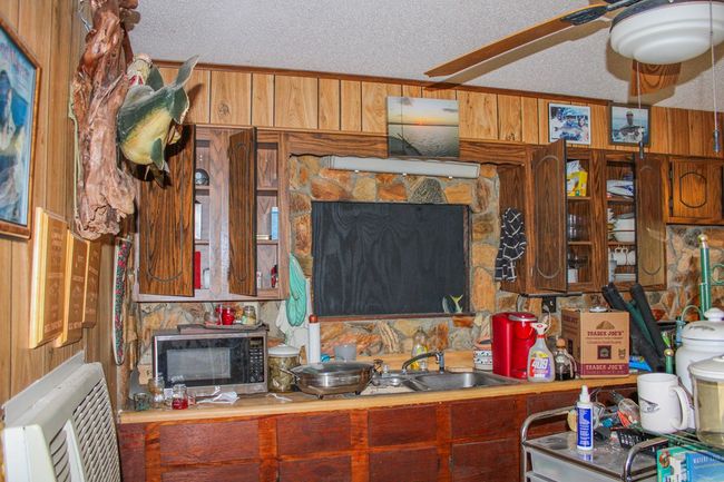 67 Sw 283 Rd Ave, House other with 2 bedrooms, 2 bathrooms and 1 parking in Steinhatchee FL | Image 9