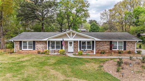 102 Ivy Ln, Calhoun, GA, 30701-1752 | Card Image