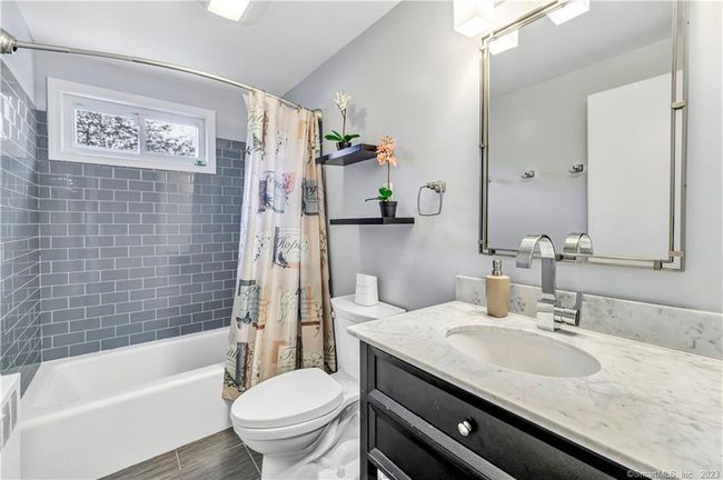 Updated Full Bath | Image 30