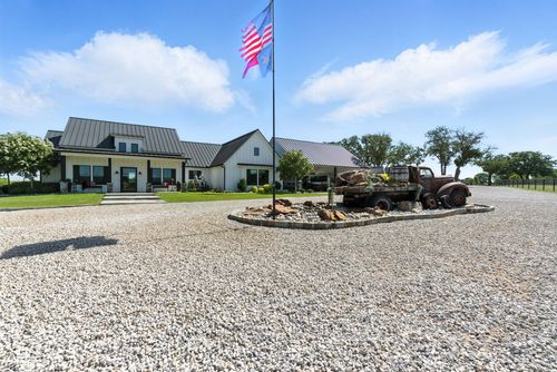 1000 Rambling Oaks Ln, Weatherford, TX, 76088-4426 | Card Image