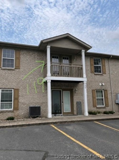 119-119 Colonial Club Dr, New Albany, IN, 47150-2390 | Card Image