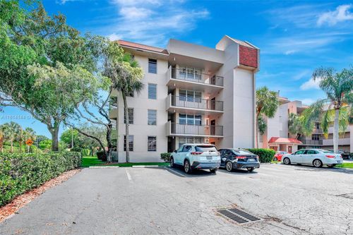 apt-101-9510 Seagrape Dr, Davie, FL, 33324-5922 | Card Image