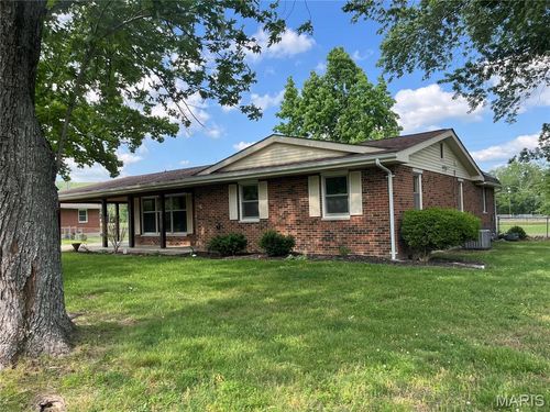 111 Fairlane Dr, Ironton, MO, 63650-9116 | Card Image