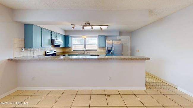 208 Hopkins St, Townhouse with 3 bedrooms, 3 bathrooms and null parking in Neptune Beach FL | Image 4