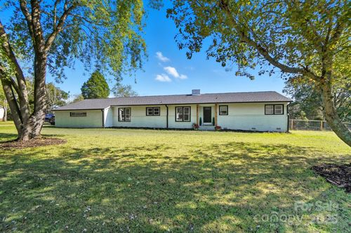 813 Bethlehem Rd, Kings Mountain, NC, 28086-8558 | Card Image