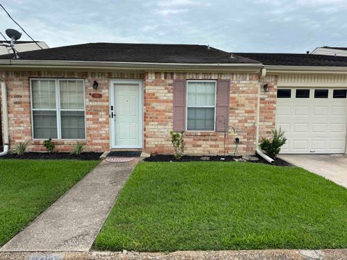 995 Park Meadow Dr, Beaumont, TX, 77706-3976 | Card Image
