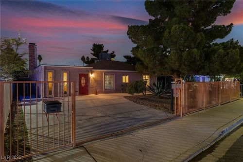 1905 Franklin Ave, Las Vegas, NV, 89104-1917 | Card Image