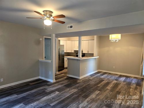 apt-c-4608 Sharon Chase Dr, Charlotte, NC, 28215-4811 | Card Image