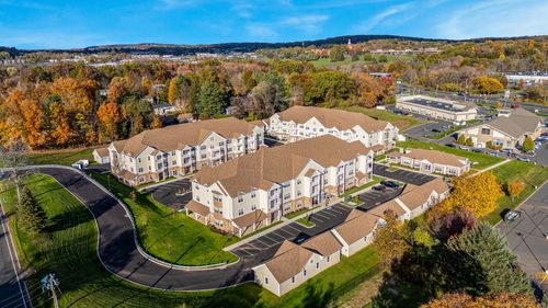 1-104 Episcopal Rd, Berlin, CT, 06037-1523 | Card Image