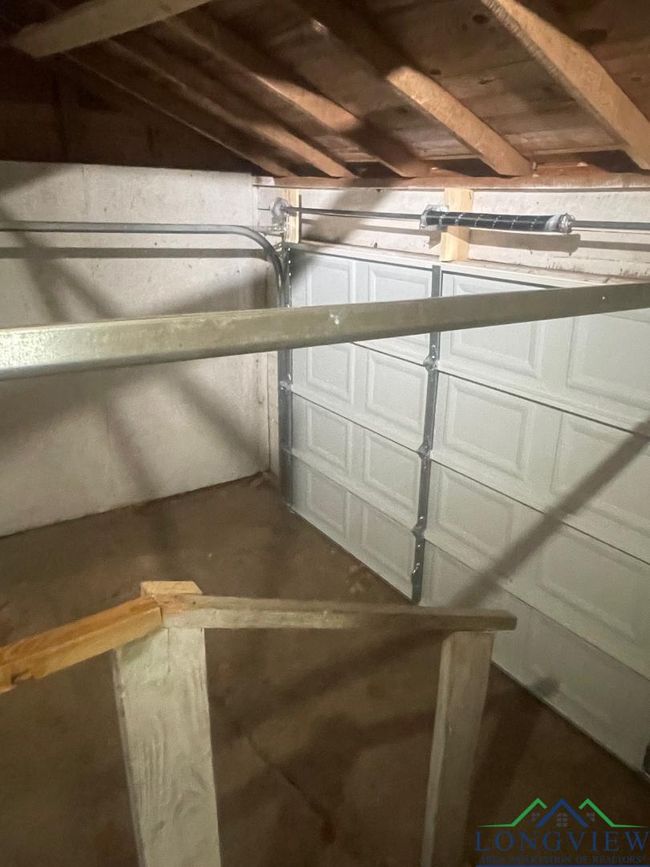 338 E Peters St, House other with 3 bedrooms, 2 bathrooms and null parking in De Kalb TX | Image 43
