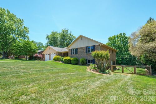 18-725 Sunridge Dr, Lincolnton, NC, 28092-4081 | Card Image