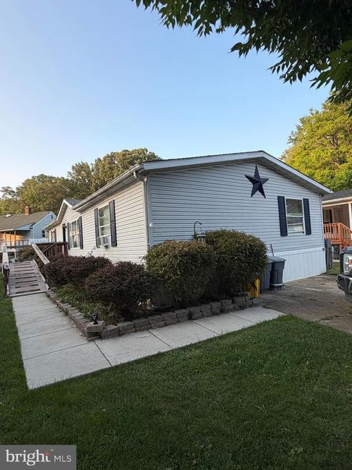 173 Sonnys Court, LOTHIAN, MD, 20711 | Card Image