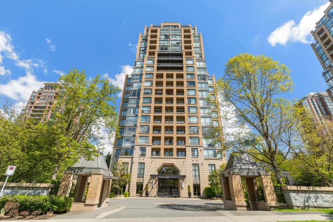 2101 - 7368 Sandborne Avenue, Condo with 2 bedrooms, 2 bathrooms and 2 parking in Burnaby BC | Image 1