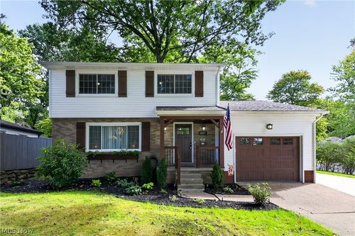 4637 Yarmouth Ln, Youngstown, OH, 44512-1746 | Card Image