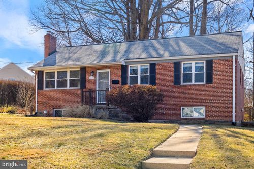 7011 Murray Ln, ANNANDALE, VA, 22003-1824 | Card Image