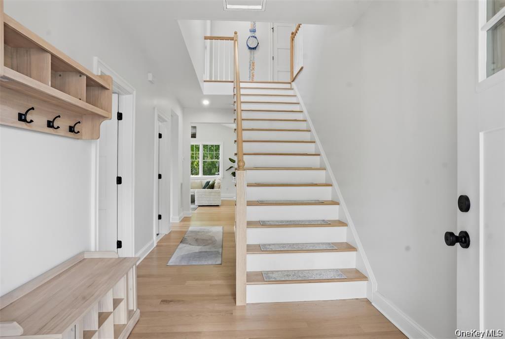 Residential Lease in Beacon 4