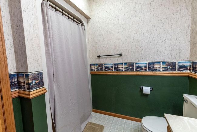 302 9 Th St N, House other with 3 bedrooms, 2 bathrooms and null parking in Kerkhoven MN | Image 25