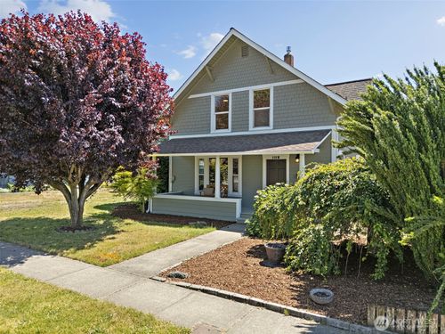 1118 Thompson St, Sumner, WA, 98390-1316 | Card Image
