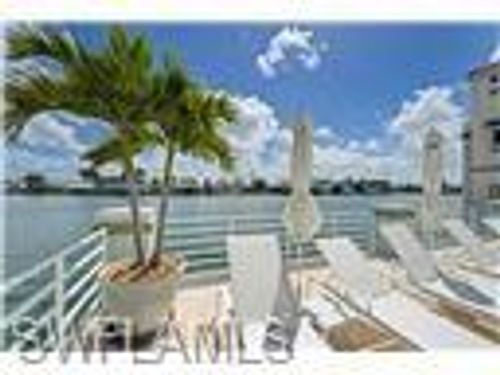 3-213-4560 Gulf Shore Blvd, NAPLES, FL, 34103-2220 | Card Image