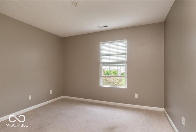 10910 Perry Pear Dr, Condo with 2 bedrooms, 3 bathrooms and null parking in Zionsville IN | Image 20