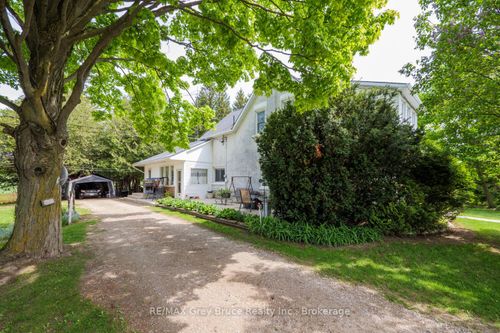 217590 Concession 2, Georgian Bluffs, ON, N4K5N6 | Card Image