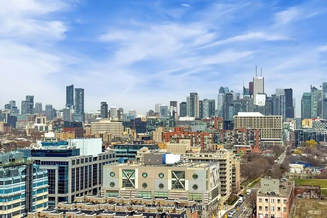 1707 - 80 Western Battery Rd, Condo with 2 bedrooms, 2 bathrooms and null parking in Toronto ON | Image 24