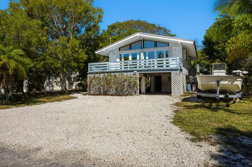 29961 Pine Channel Rd, Big Pine Key, FL, 33043-3346 | Card Image