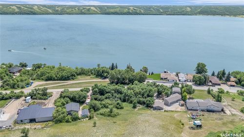 359 &amp; 361 Pasqua Lake Rd, Edgeley, SK, S0G1S0 | Card Image