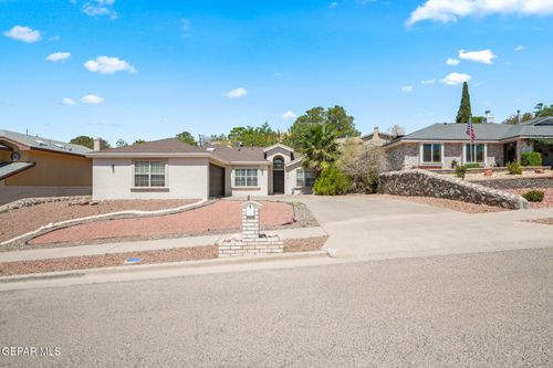 773 Villa Vanessa Dr, El Paso, TX, 79912-1529 | Card Image