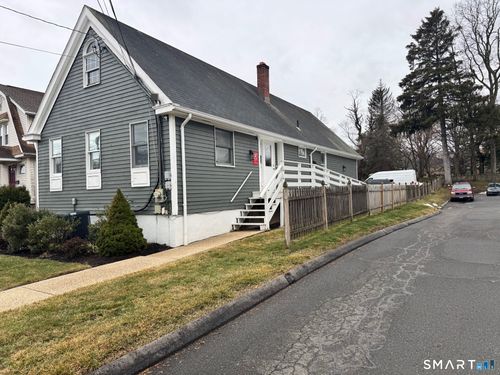 3231 Main St, Stratford, CT, 06614-4818 | Card Image