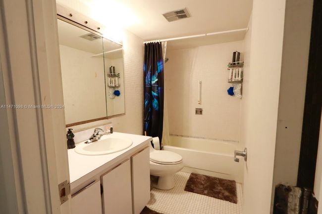 APT-3C - 150 Sunrise Dr, Condo with 2 bedrooms, 2 bathrooms and null parking in Key Biscayne FL | Image 31