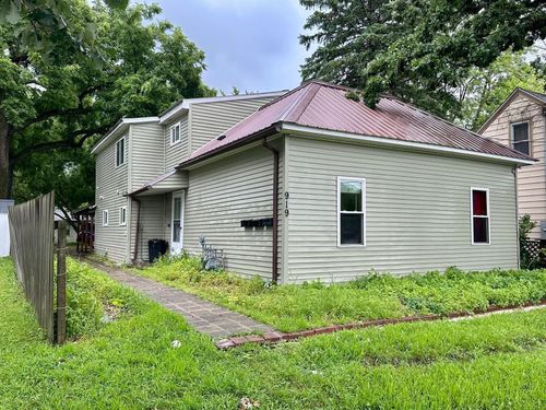 919 W Front St, Albert Lea, MN, 56007-2807 | Card Image