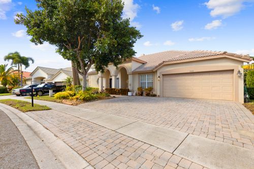 3968 W Hamilton Ky, West Palm Beach, FL, 33411-7442 | Card Image