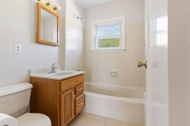 Tiled Full Bath on Main Floor | Image 16
