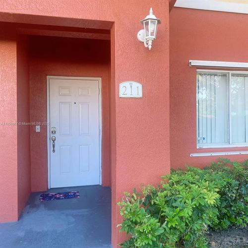 apt-211-2-3340 Palomino Dr, Hollywood, FL, 33024-2348 | Card Image