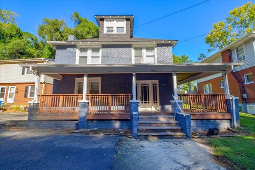 1327 Main St Sw, Roanoke, VA, 24015-1809 | Card Image